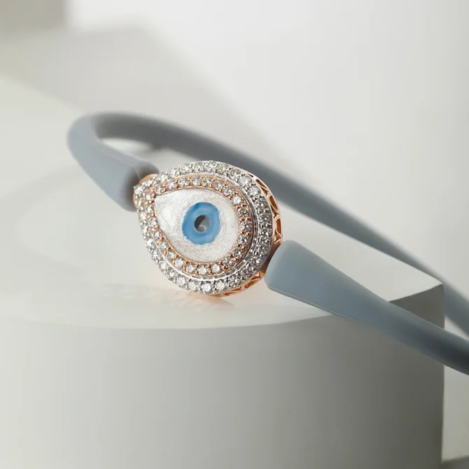 Blue Eye Diamond Bracelet - Image 4