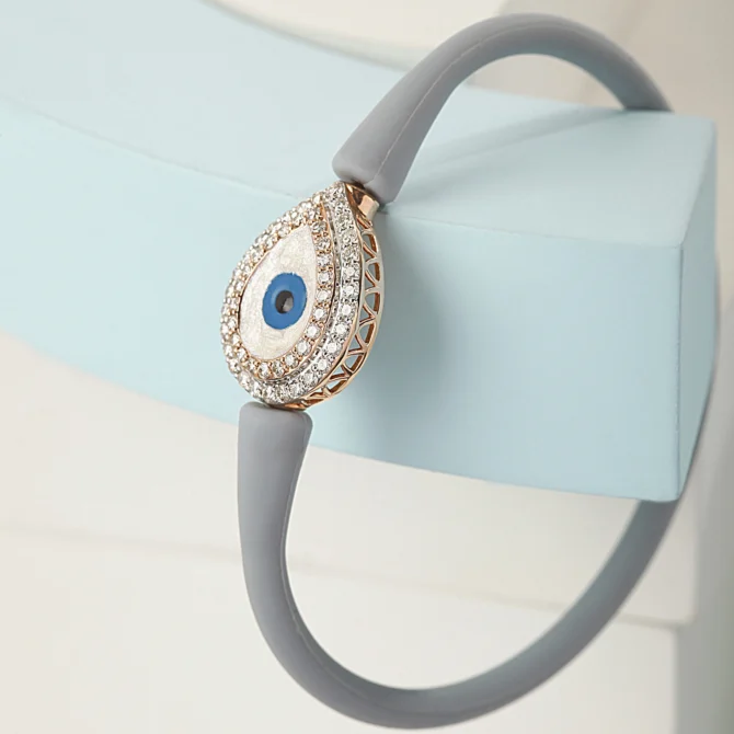 Blue Eye Diamond Bracelet - Image 3