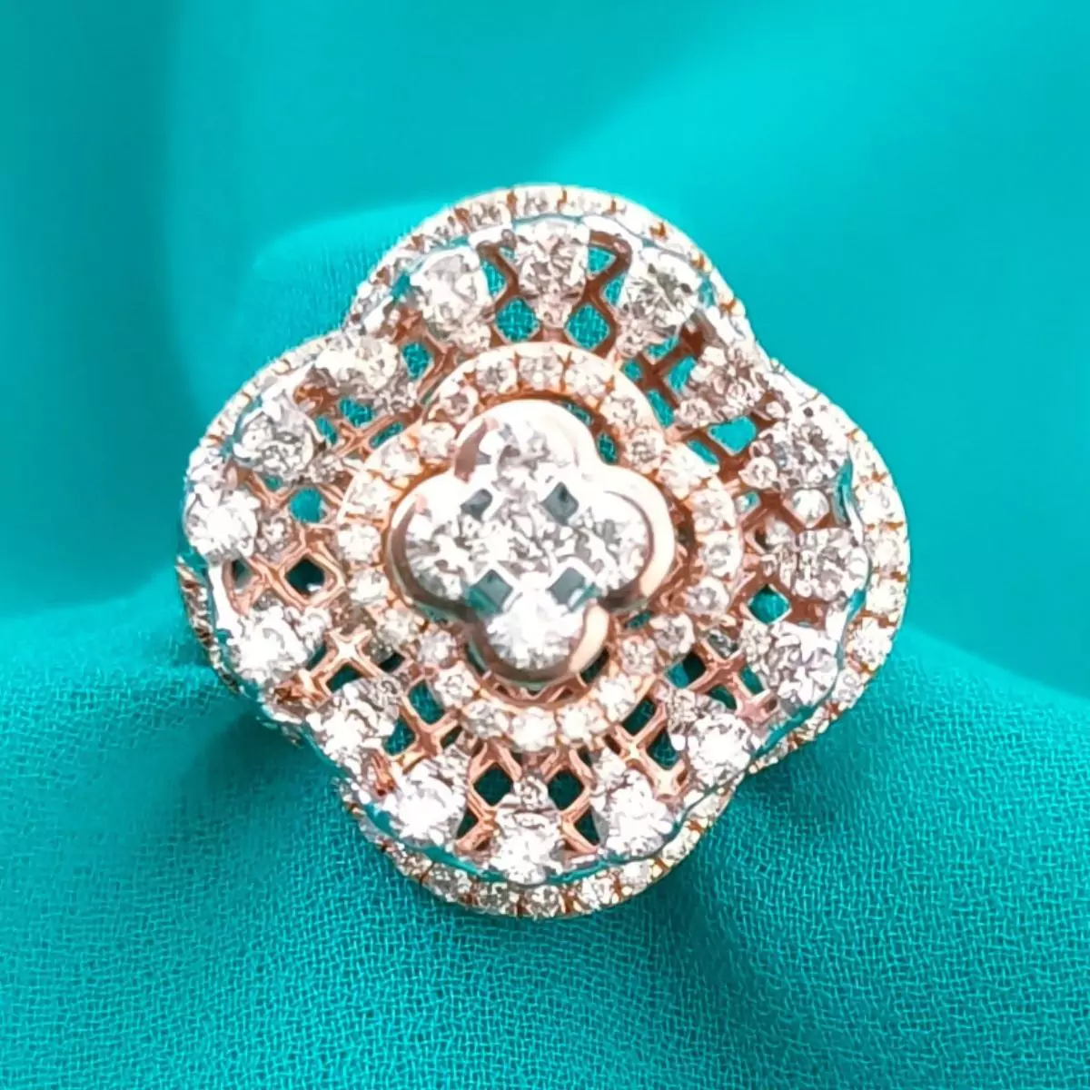 Ratna Qudric shaped Diamond Ring